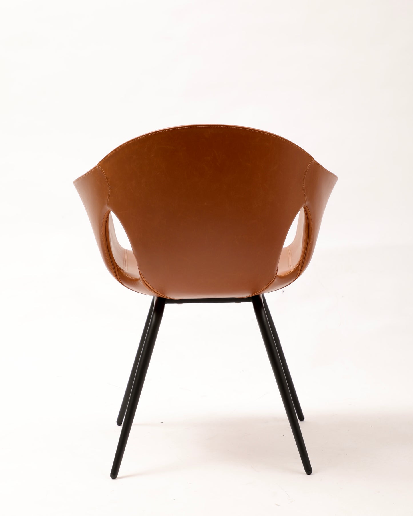 BETWEEN Chair