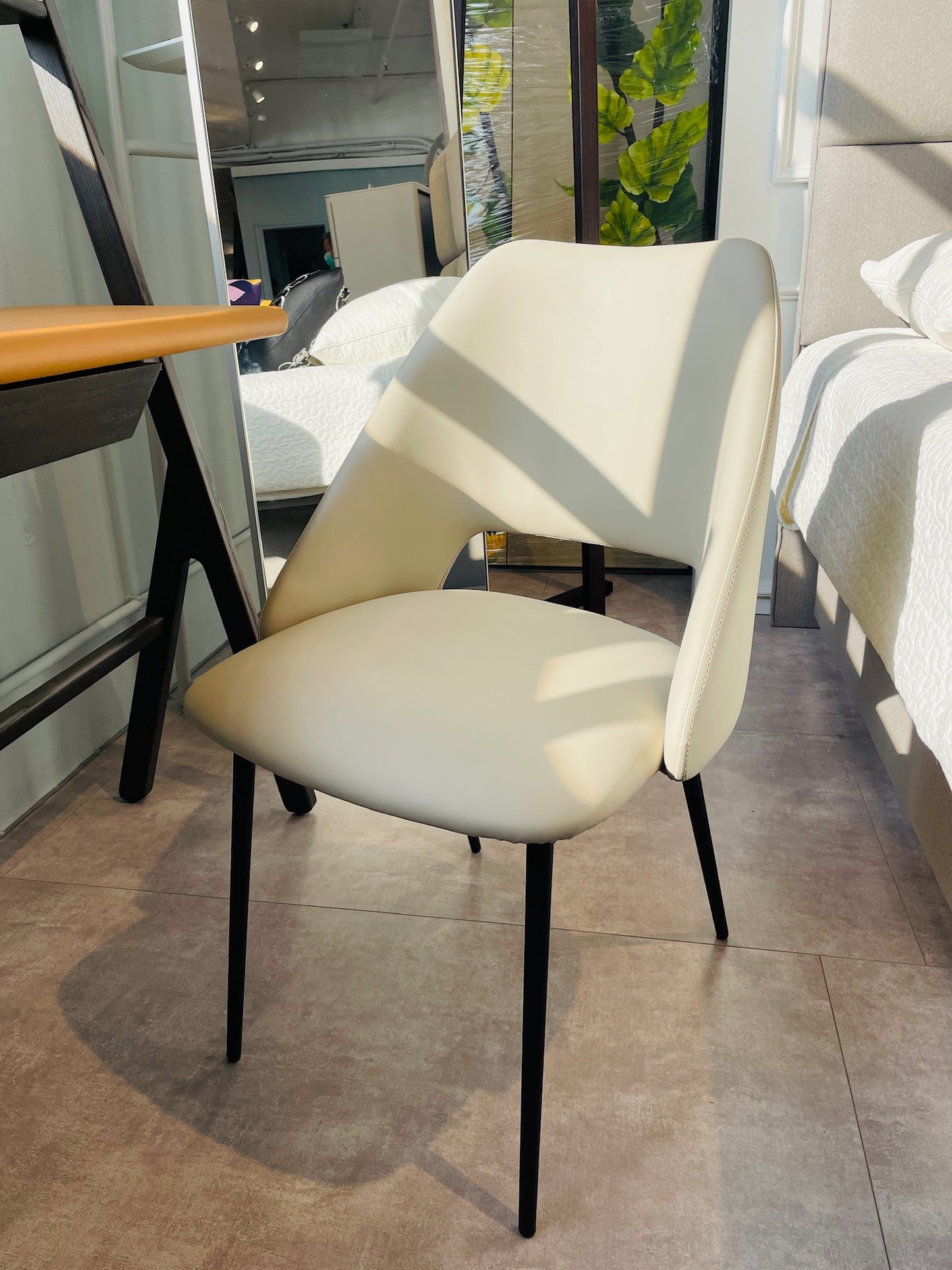 MACY Chair