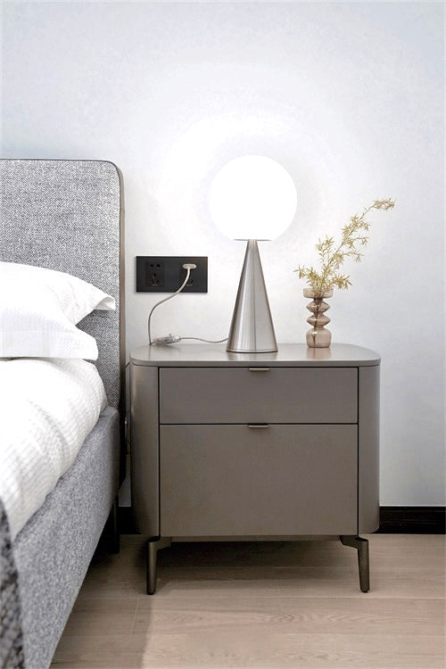 ESSENCE Nightstand